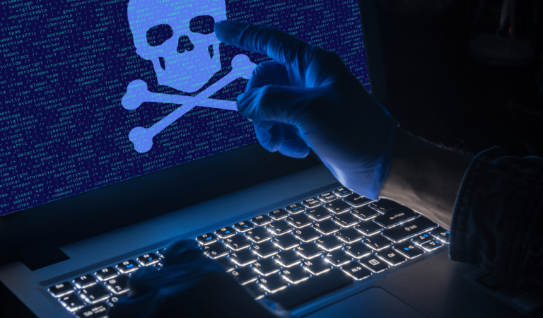 Una brecha de seguridad puede comprometer la seguridad y el futuro de tu empresa. Cada día nos llegan noticias sobre ciberataques o pérdidas de datos en organizaciones de todos los tamaños. Incluso empresas como Google, Apple o Facebook se han visto comprometidas, como un reciente incidente que ya se cataloga como el mayor caso de robo de datos.