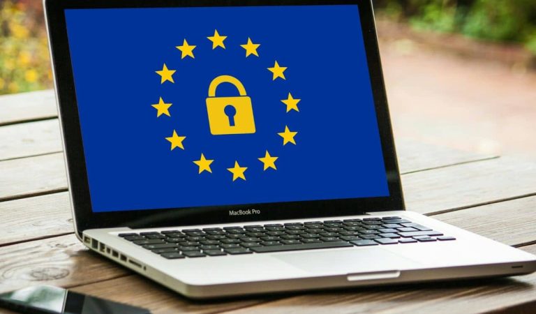 El Data Act, lejos de ser solo un nuevo obstáculo legal, es una oportunidad de crecimiento. Entender cómo se relaciona con el RGPD te permitirá no solo evitar sanciones, sino también generar confianza con tus clientes al demostrar que su información está segura y bajo su control.