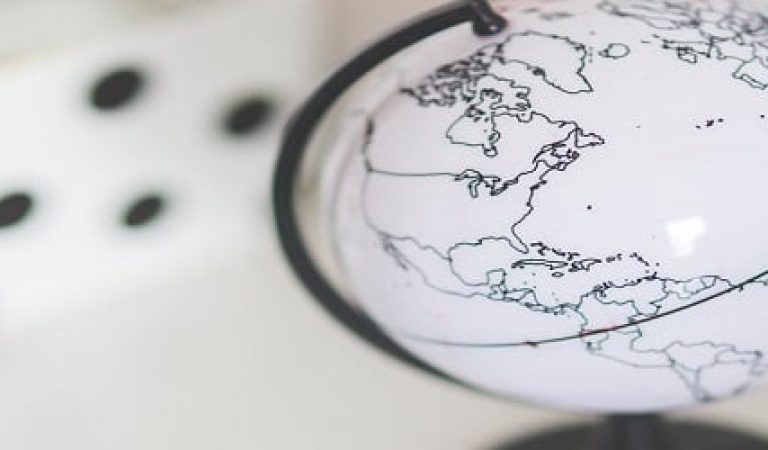 globe-791596_960_720fff
