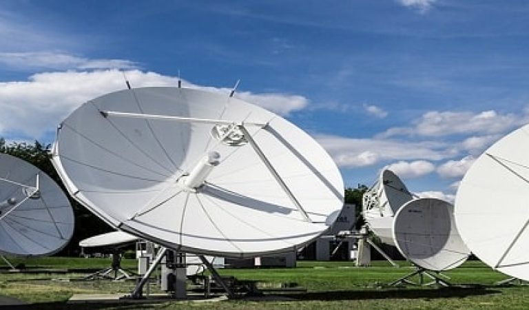satellite-2528833_960_720hhh