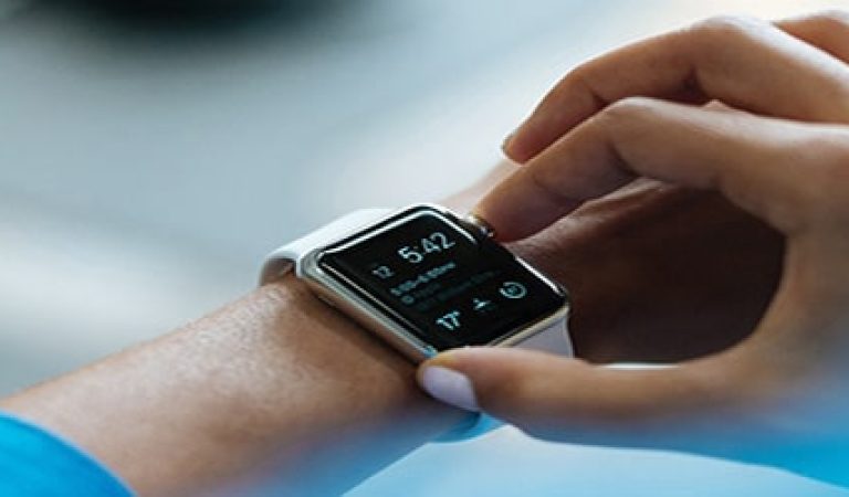 smartwatch-828786_960_720 fff